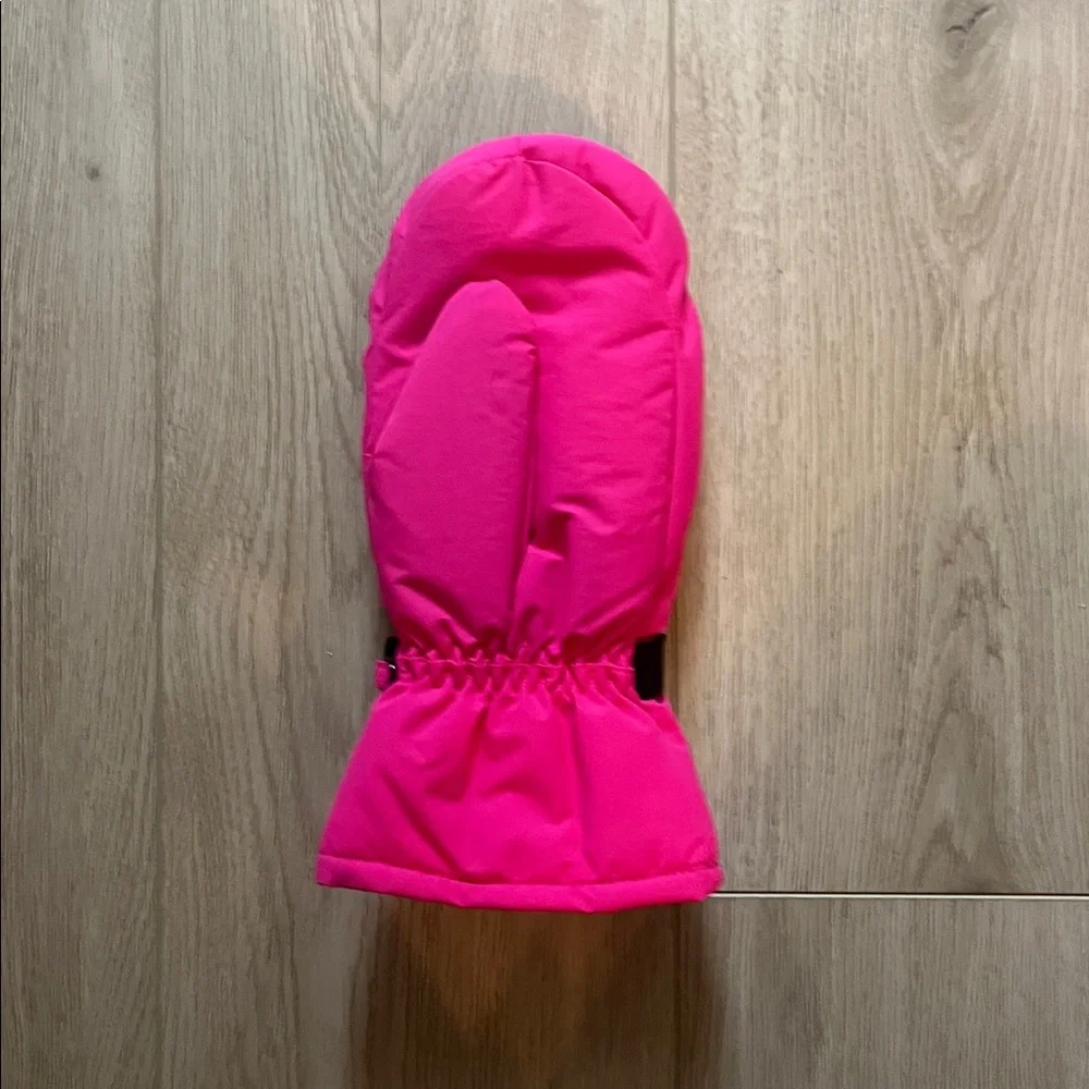 Dunkin' Pink Iced Coffee Mitten